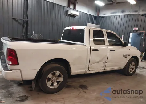 2019 Ram 1500 Classic Express 4X4 6'4 Box z USA, uszkodzony, nr VIN 1C6RR7FT2KS517161